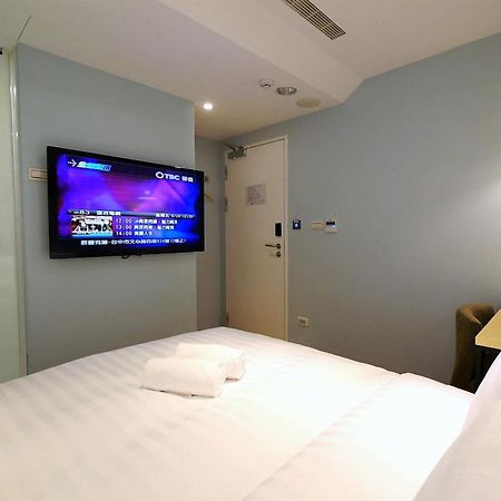 Shin Sei Bashi Hotel Taichung Room photo