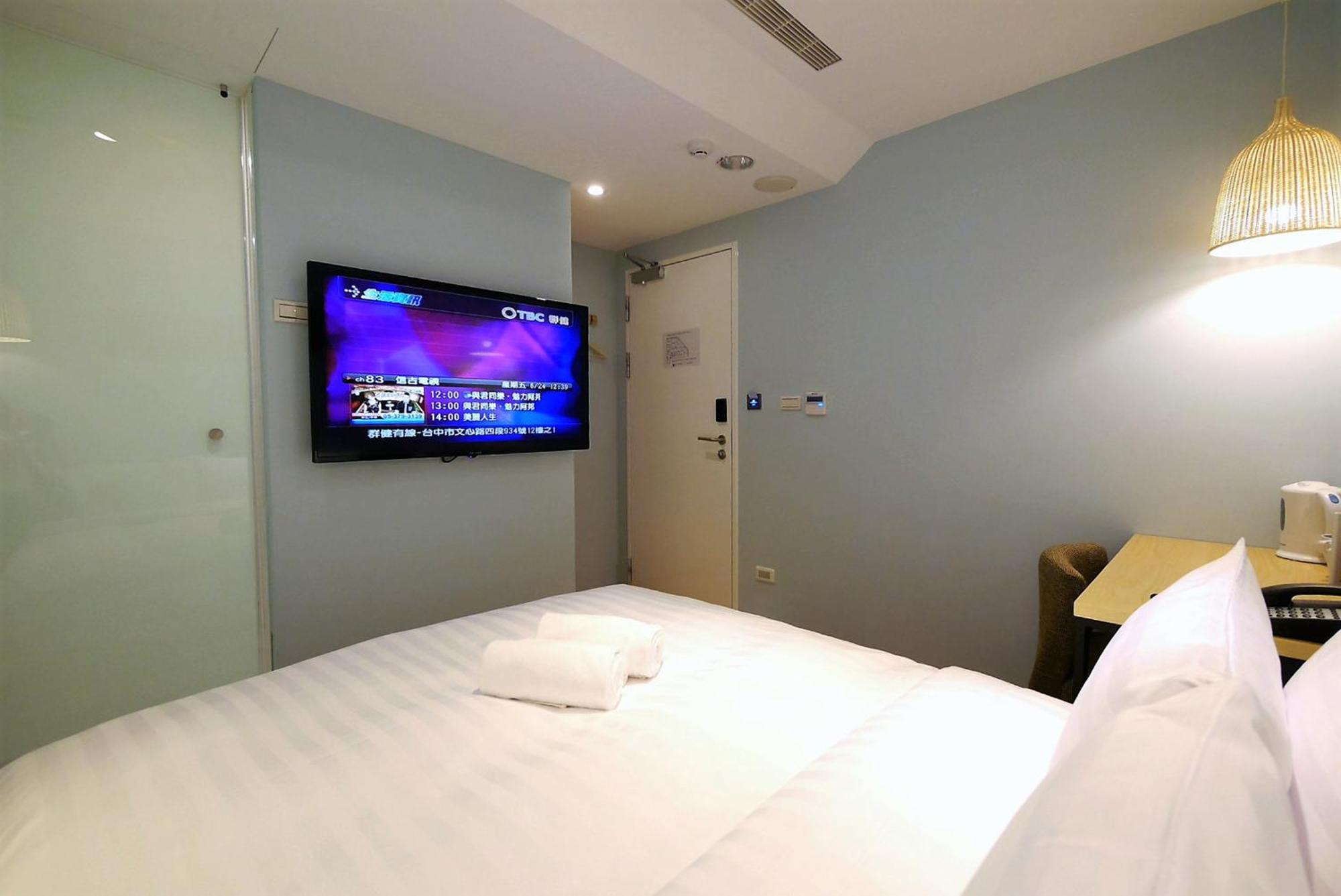 Shin Sei Bashi Hotel Taichung Room photo