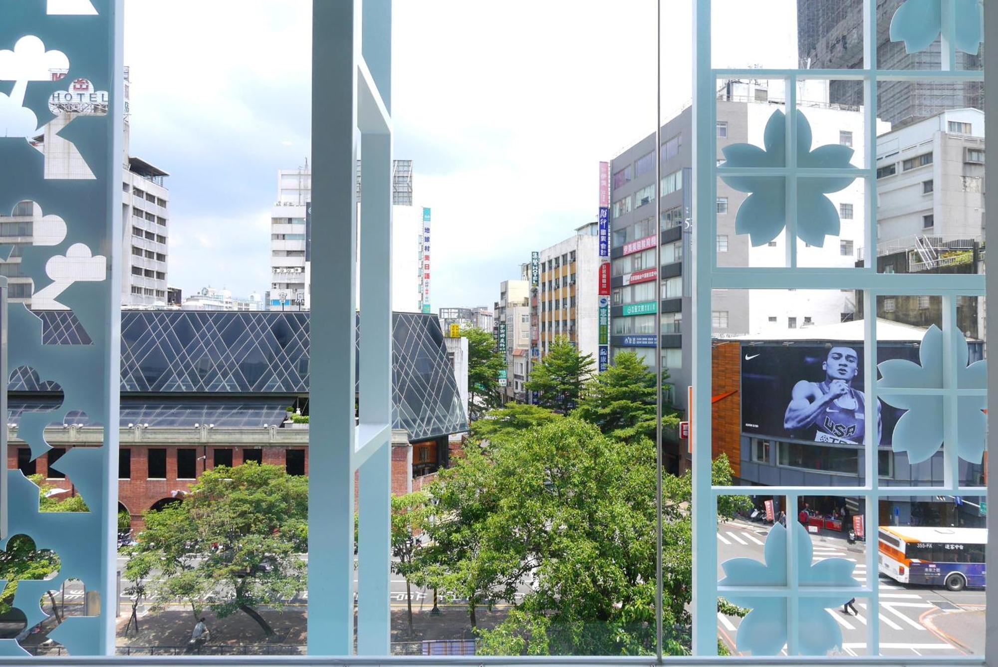 Shin Sei Bashi Hotel Taichung Room photo